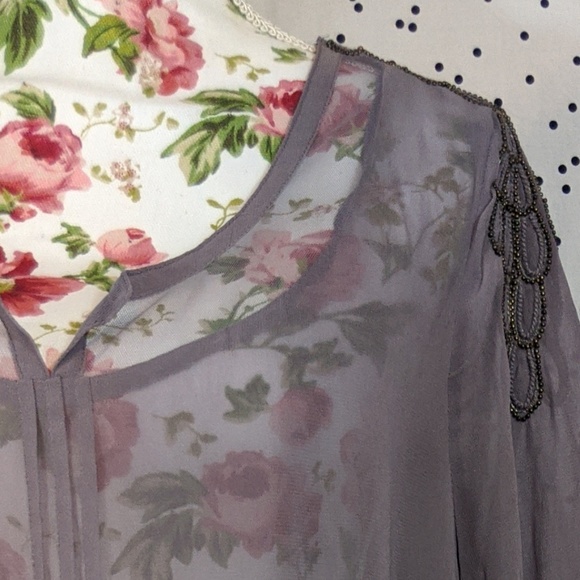 Cream Purple Sheer Top - Size 42 CA (US size 12) - Picture 3 of 7